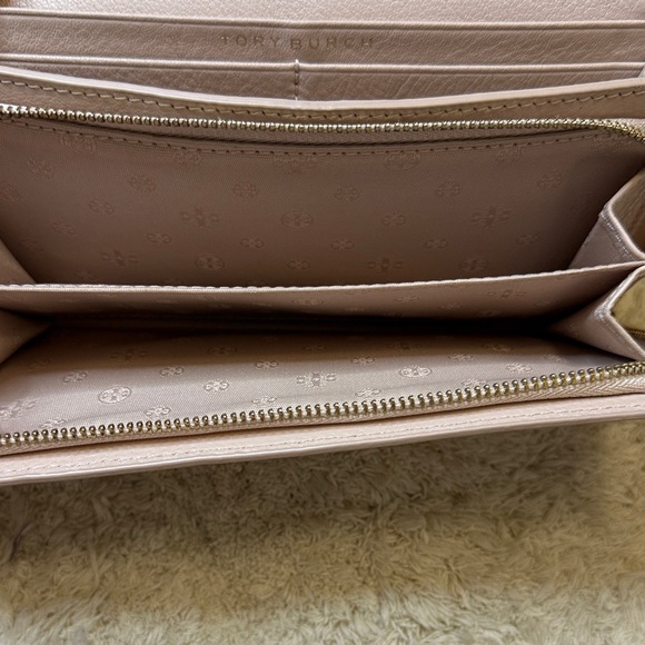 Tory Burch Blush Pink Britten Duo Envelope Continental Wallet with Gold Logo - Picture 10 of 13